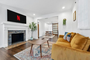 NEW! Modern Boho w/ 5BD/2BR Sleeps 10